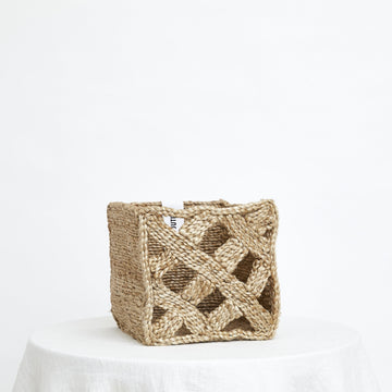 Criss Cross Cube Basket 25